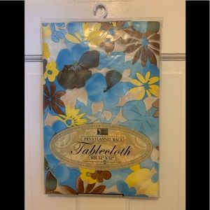 NEW Better Home Peva Flannel Back Floral Print Design Tablecloth 54”x52” Square
